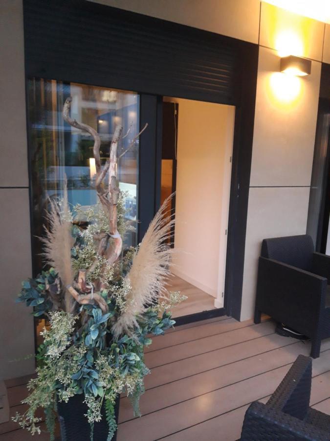 Aparthotel Rewal Exterior photo
